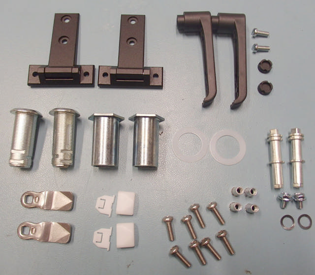 Lock cpl. with handles for door
